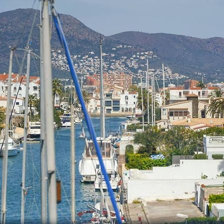 Magnifique Duplex, Vue Mer Et Canal By Welhomy Empuriabrava Eksteriør bilde